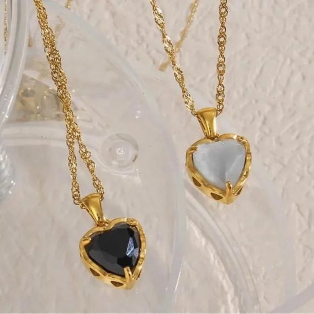 NEW LUXURY 18K GOLD DIAMOND CHAIN NECKLACE, NICE NECKLACE, CUTE NECKLACE - Picture 2 of 9
